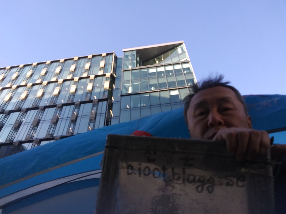 00777impossible's tweet photo. Today at West End Library Dec-07-2024 Fri 3:45 PM.I want My Safety System,CASH,PREPAID CARDS,Operate MM,AIOs,RVing+Tera Yachting+AIO Water Cities+AIO CARs+UFO Fahterships+MMsUMSM,Aristocratic Hyper Gorgeous Chinese Cute Sweet Barbie Biblical Single Lovely Ladies or New Jeans,etc! https://t.co/B6sX9fYsl2