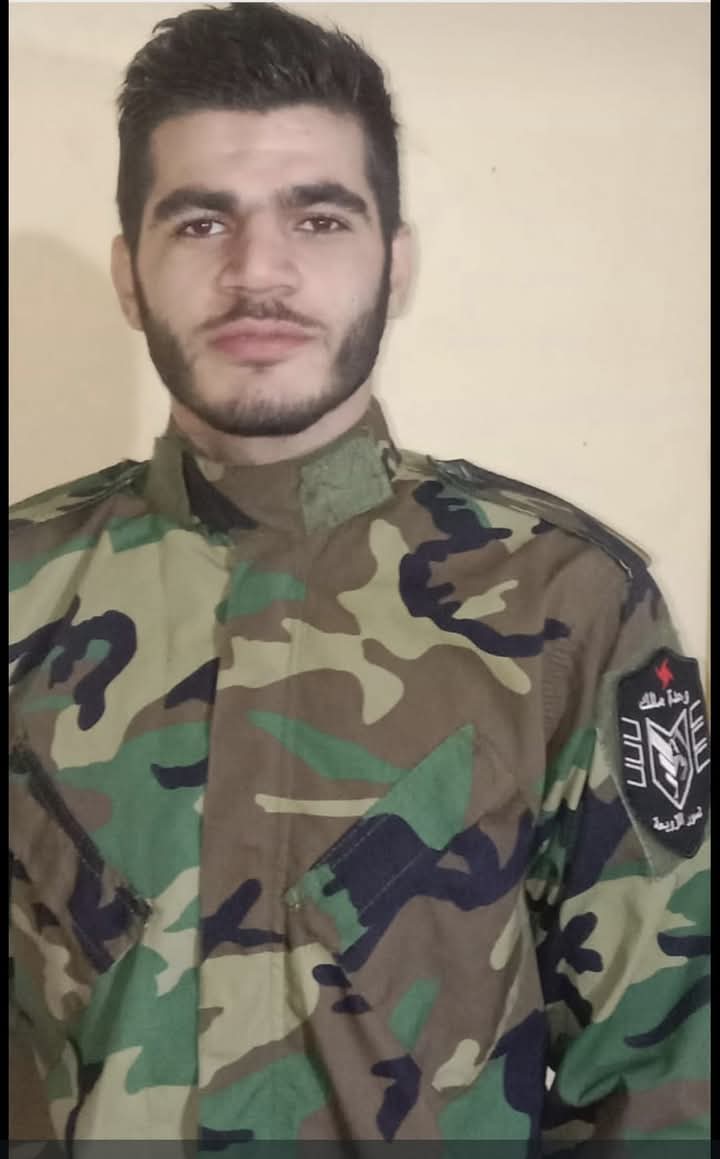 بكل فخر واعتزاز الرفيق علي أمين الكردي شهيد على طريق فلسطين...
هنيئا يا بطل
#نسور_الزوبعة 
#اخوة_التراب