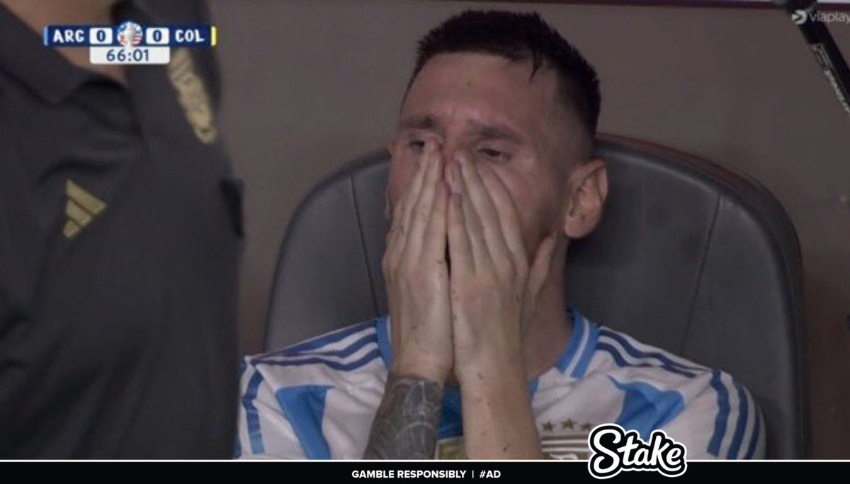 UTDTrey's tweet image. What shall it profit a man to score 91 goals in a calendar year yet still have 60 less goals than Cristiano Ronaldo ?