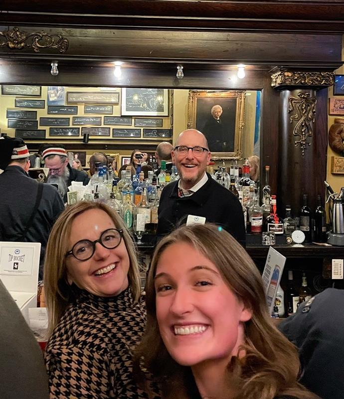 We had a great evening sponsoring the <a href="/MKEPressClub/">Milwaukee Press Club</a> Meet the Media event! It’s always great to connect with our #MKE press community &amp; meet new faces in the industry. Our own <a href="/GregJoslyn/">Greg Joslyn</a> even got to showcase his mixology skills during his “celebrity bartending” shift.🍻