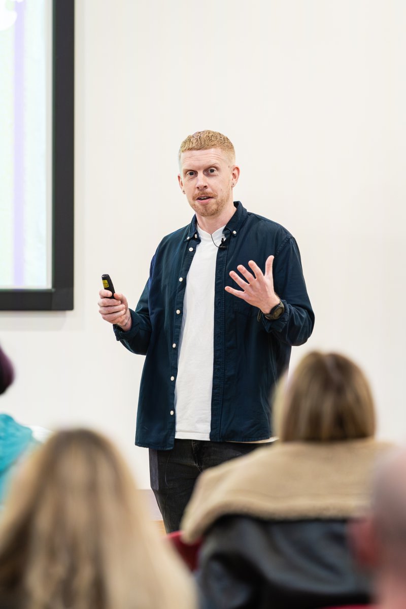 Ryan Lee tweet media