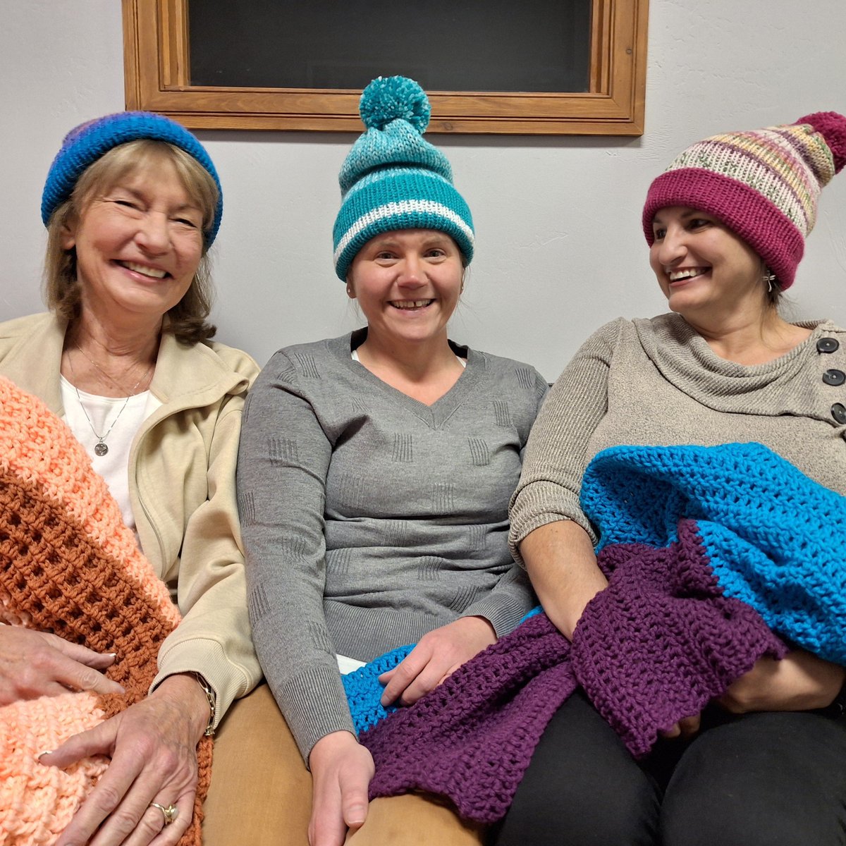 FlatheadCASA's tweet photo. 🧶❄️ THANK YOU! ❄️🧶

To all the amazing crafty donors who hand-knitted hats, mittens, &amp; blankets for the children at CASA for Kids—your warmth &amp; love are truly appreciated! 💙

#CASAforKids #ThankYou #HandmadeWithLove #FosterCare #KnittedGifts #GiveBack https://t.co/Io39iiuIH9