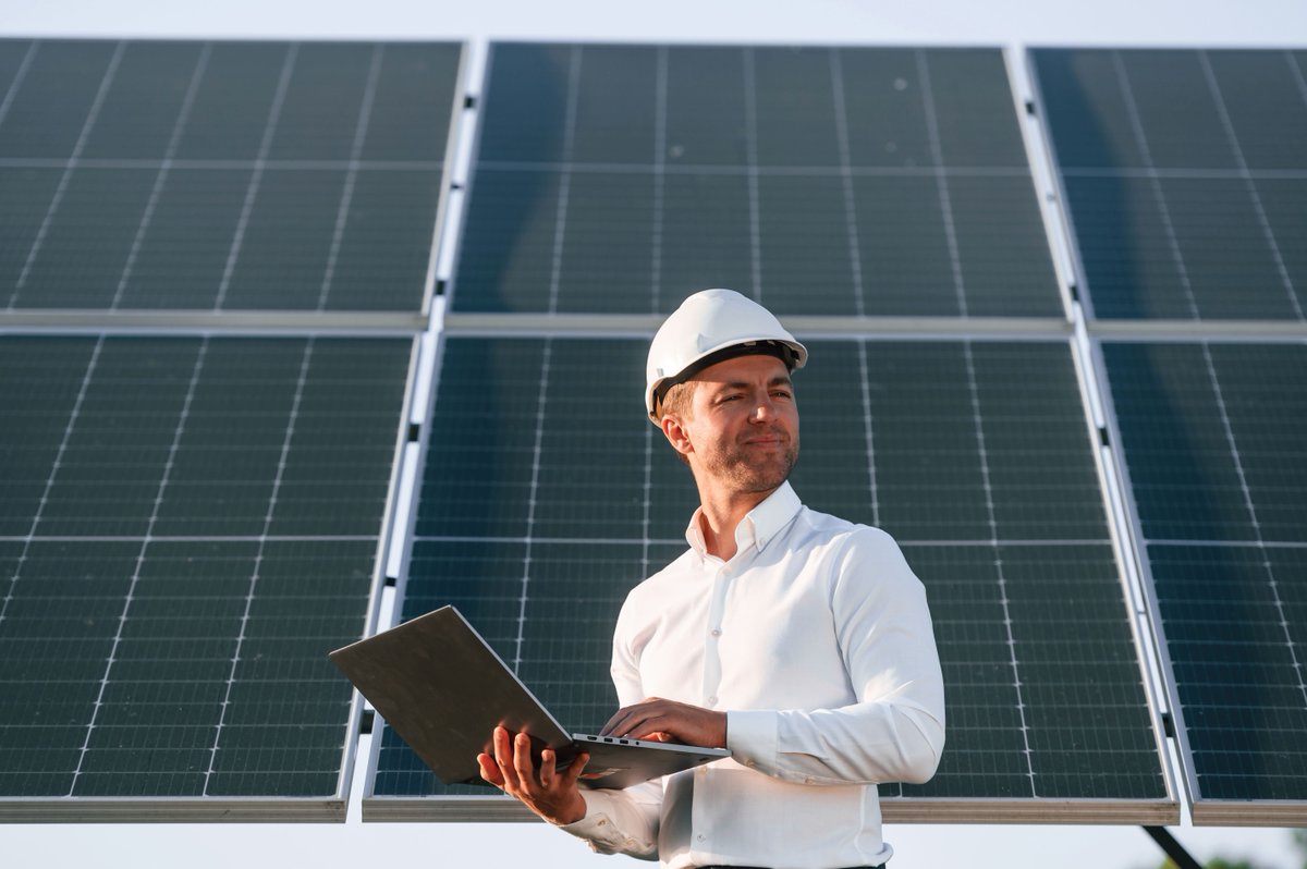 BIGSHINEINC's tweet image. 🔌 FirstEnergy requires periodic testing for interconnection protective functions &amp;amp; batteries.

Big Shine&apos;s O&amp;amp;M team ensures compliance with expert testing &amp;amp; reporting. Let us support your facility!

#BigShineWorldwide #EnergyCompliance #OMSolutions