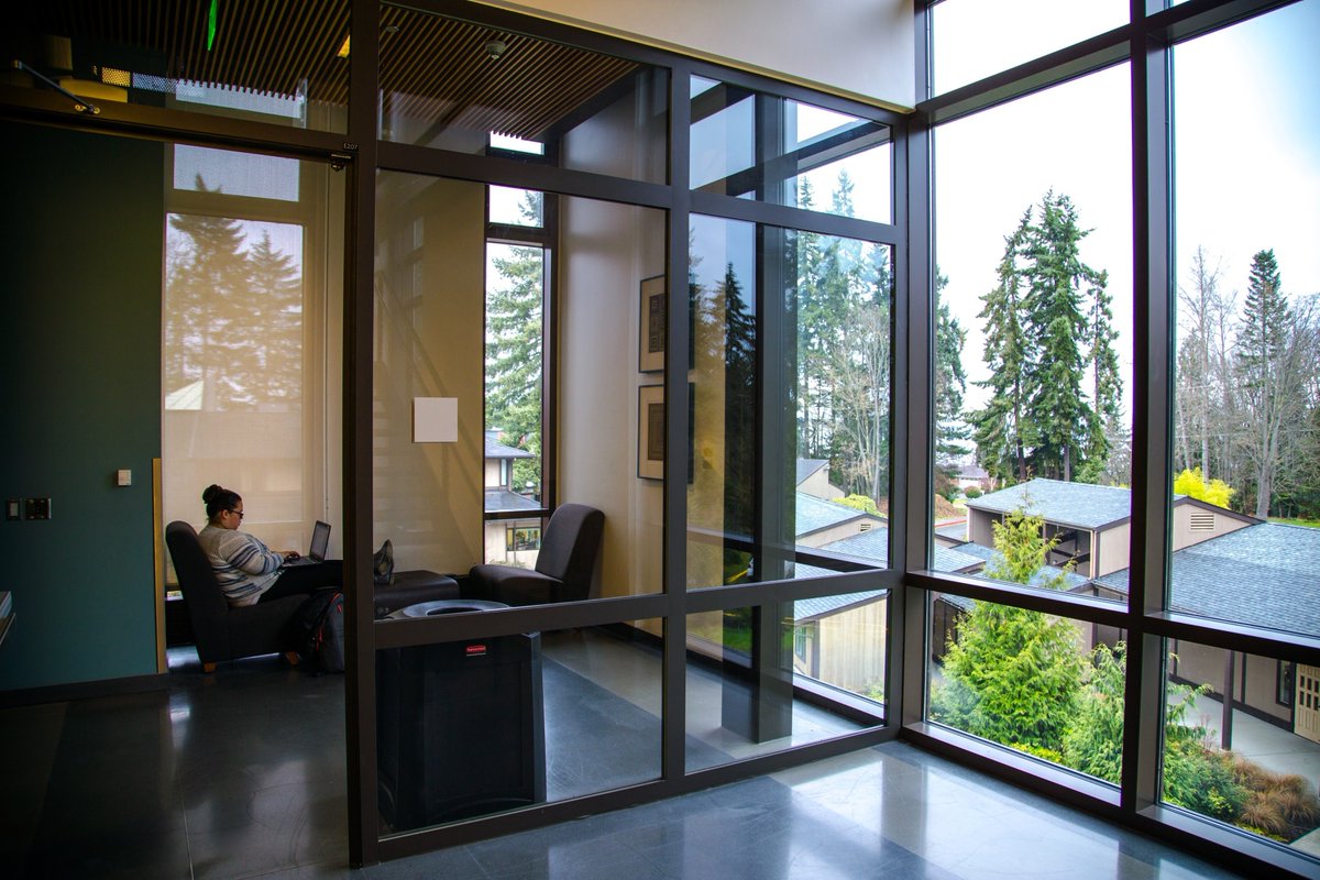 Lock in and finish strong, Pirates! 🖤💛 Winter break is just around the corner—stay focused, find that one spot on campus, and take it one step at a time. 

We know you have what it takes. 
#5DaysLeft