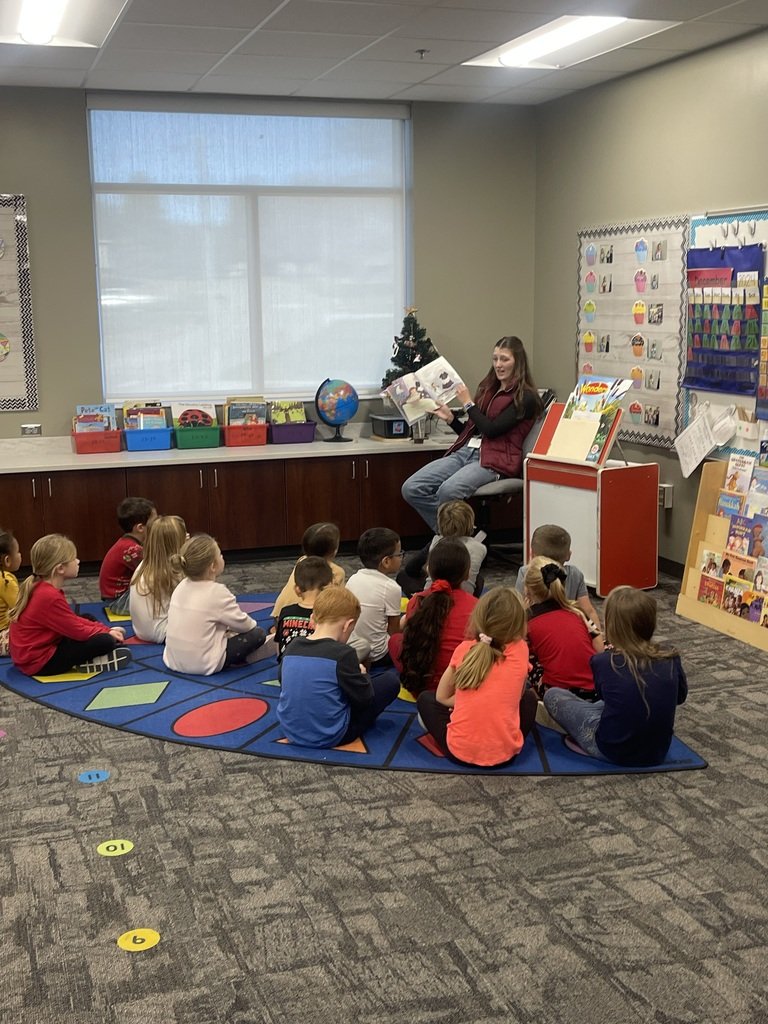 BCBraves's tweet photo. BCHS would like to thank Bel-Air Elementary and Mrs. Leuthold for supporting our Work-Based Learning program. Mrs. Leuthold shared, "I enjoyed having Adley in my room! She was professional, respectful, and a huge help! We will miss her!" Thank you for the wonderful experience! https://t.co/dsV9PhpynO