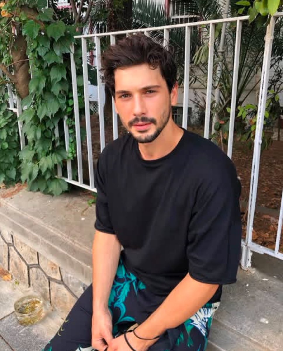 uvmi8's tweet photo. 🖤 https://t.co/uYwSOpqBP9