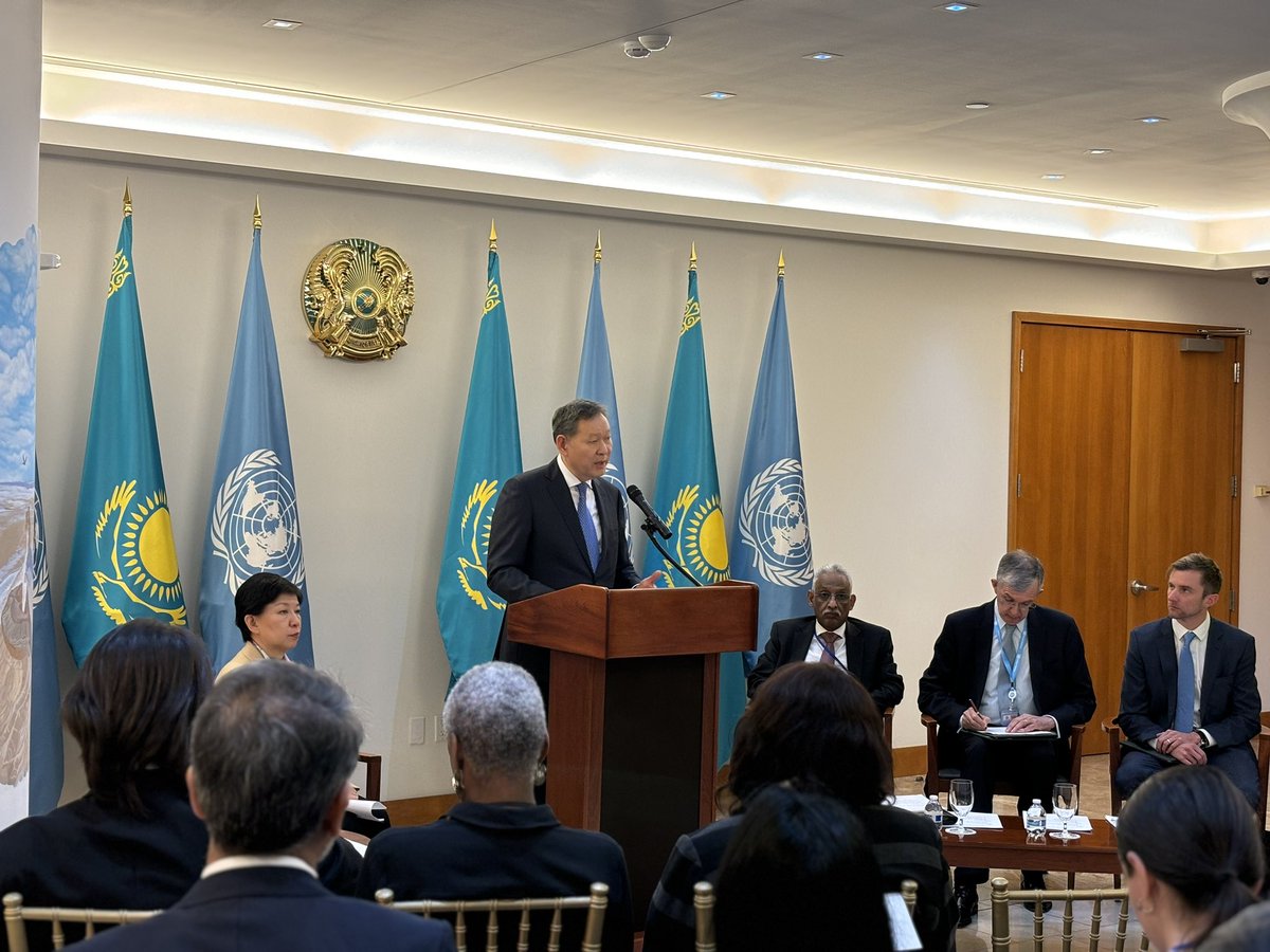 AmbKazUN's tweet photo. At the Forum on Nuclear Disarmament, co-hosted with UNODA, 🇰🇿 reaffirmed its commitment to nuclear-weapon-free zones as a cornerstone of global security. 

Grateful to High Rep. @INakamitsu for recognizing our role, and proud of Astana's seminar fostering interzonal cooperation. https://t.co/sXmIDJhQ24