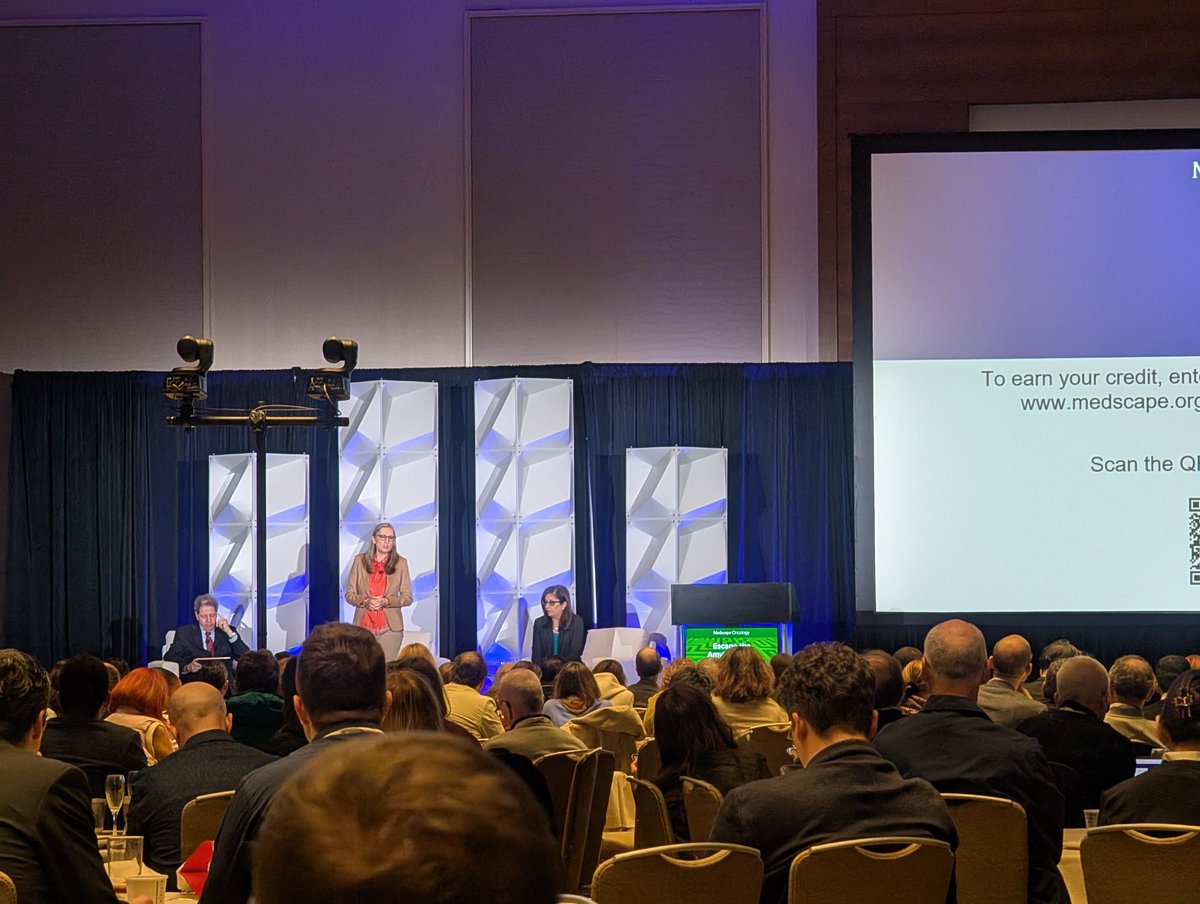MSHughes_MD's tweet image. #ASH24 sitting nearby @rajshekharucms -- the room was too packed with people learning from @SLentzsch, Dr Gertz of Mayo Clinic, and @vsanchorawala re modern treatments for AL amyloidosis!