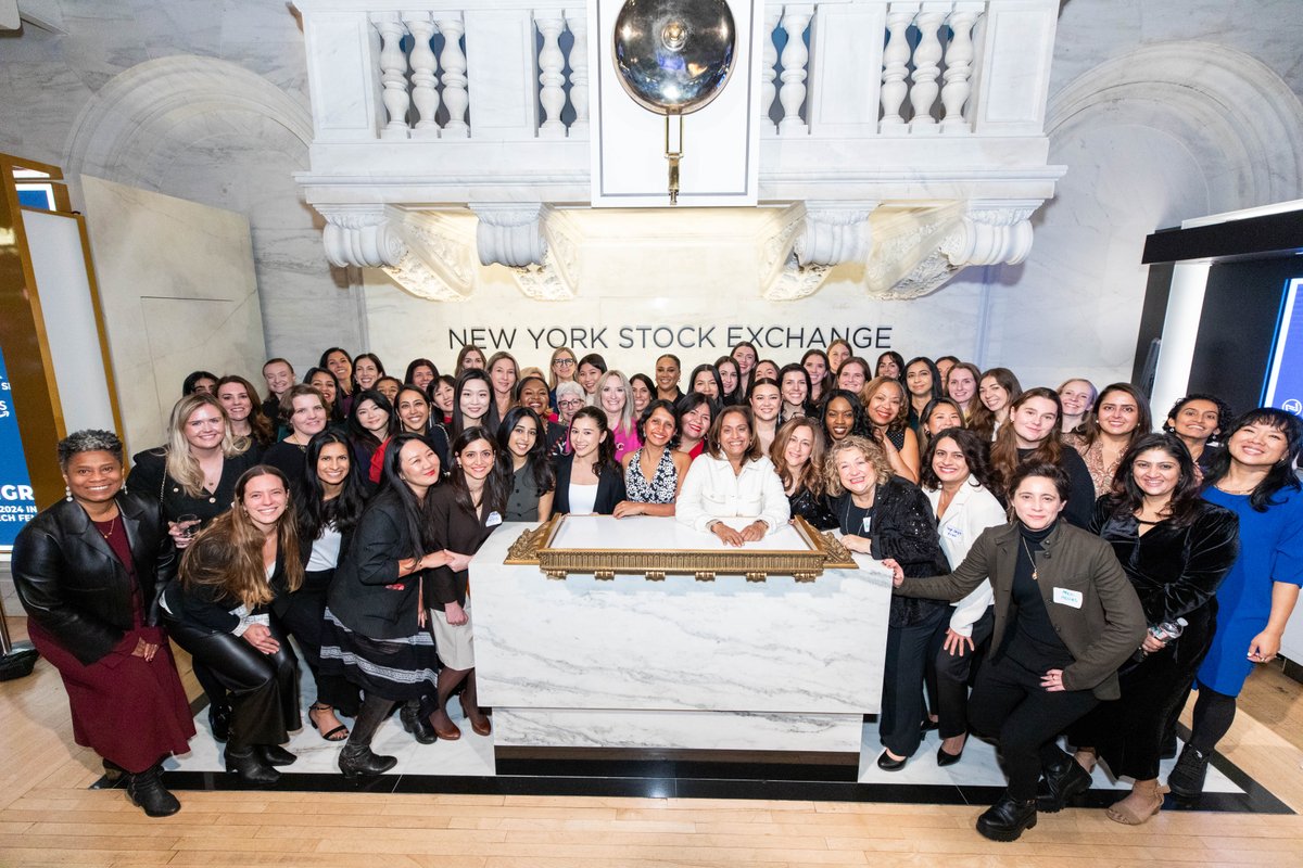 NYCFintechWomen's tweet photo. 👏 One last round of applause for our incredible 2024 Inspiring Fintech Females! 👏

We've had so much fun celebrating this group throughout the week. Thanks for joining us in cheering them on, and congratulations once again to each honoree! https://t.co/X6fusVMlQ1