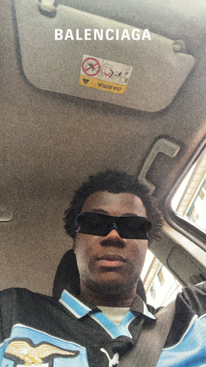q0sim_'s tweet photo. 🏄🏾 https://t.co/8Yr5wian2h