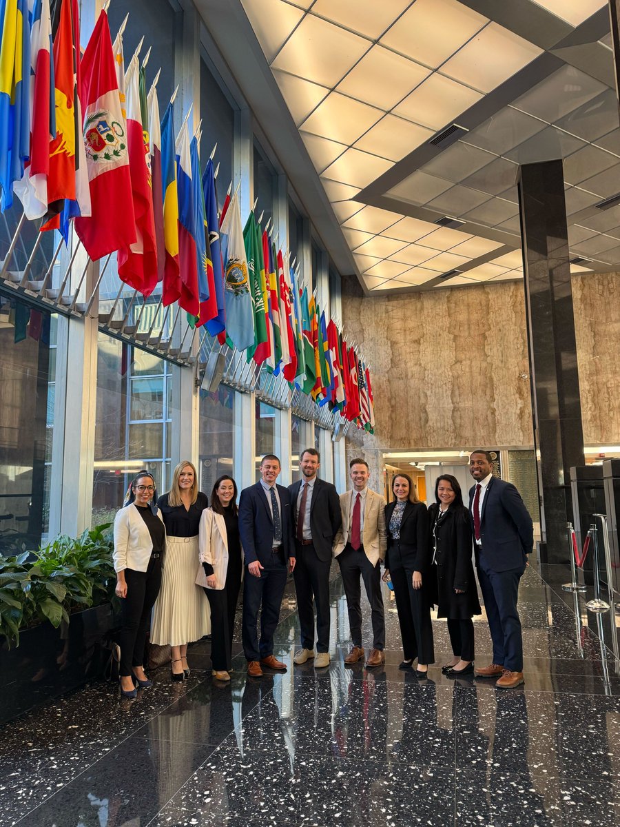 ACYPL's tweet photo. #acyplSEAsia is underway!🇵🇭🇲🇾

Before heading to the Philippines &amp; Malaysia, they spent the day in DC discussing the bilateral relationships at @StateDept and visiting both embassies to discuss local issues &amp; the political landscapes.

Now they're off to Manila! #ExchangeOurWorld https://t.co/pCBQr9wcCS