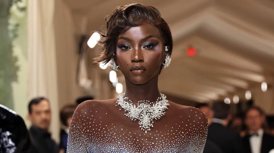 thenextheretic's tweet photo. This Anok Yai. She is stunning, gorgeous, and a REAL WOMAN. Yet they chose a biological MAN over her? Make it make sense!
#anokyai #TransWomenAreConMen #genderideologies #gendercult https://t.co/1v0GBIjU9h