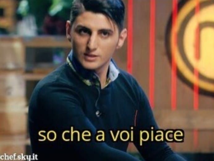 SaraSciarrillo's tweet photo. #BakeOffItalia Tutti i concorrenti che fanno il tiramisù per accaparrarsi Damiano be like: https://t.co/plXKSDKkl2