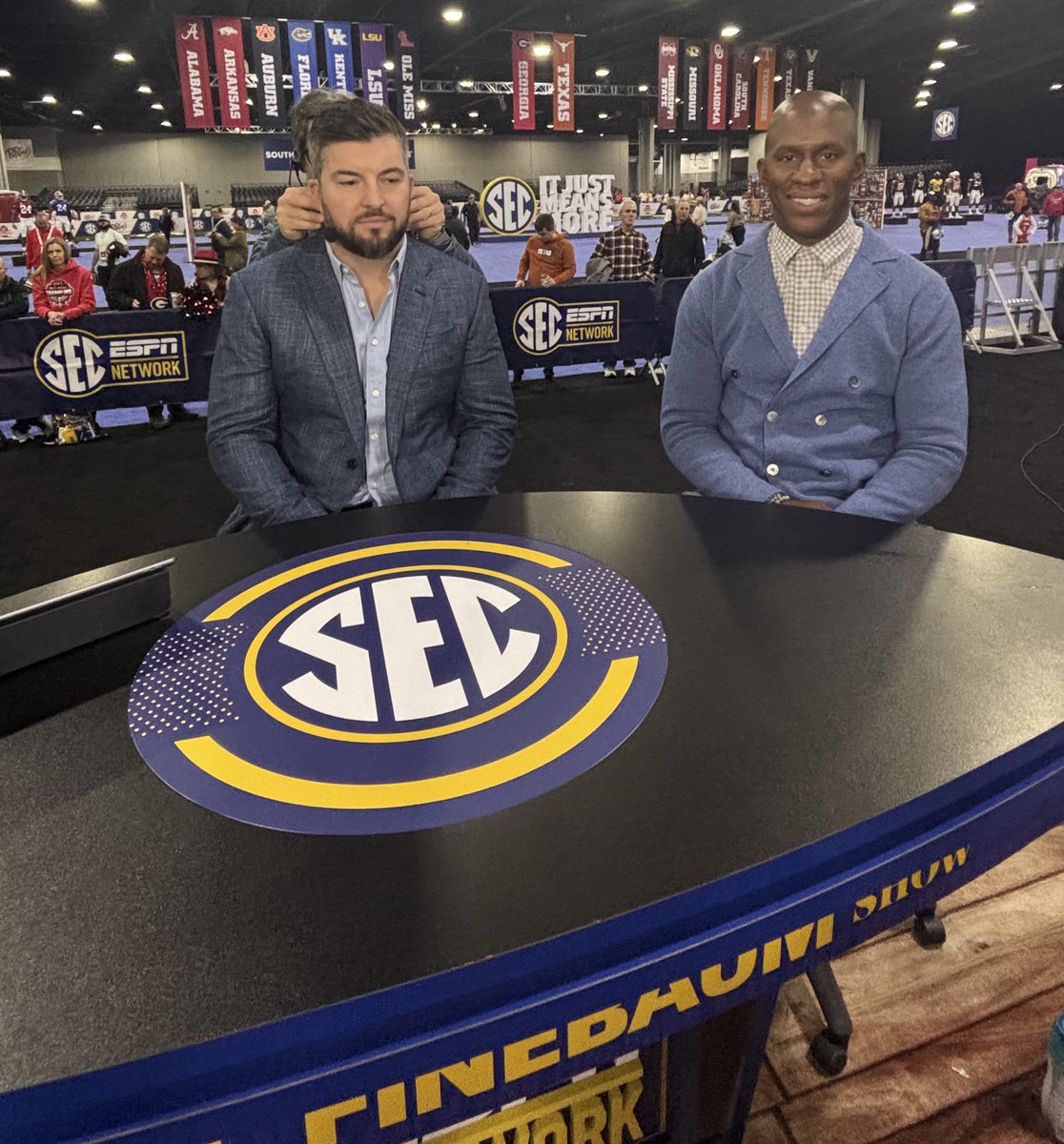 finebaum's tweet photo. Weโve reached the #SECLegends portion of the programโฆ๐ Rex Grossman & ๐ Ken Hamlin talk about joining the 2024 Legends Class, next! https://t.co/ZR7Gaz5hf0