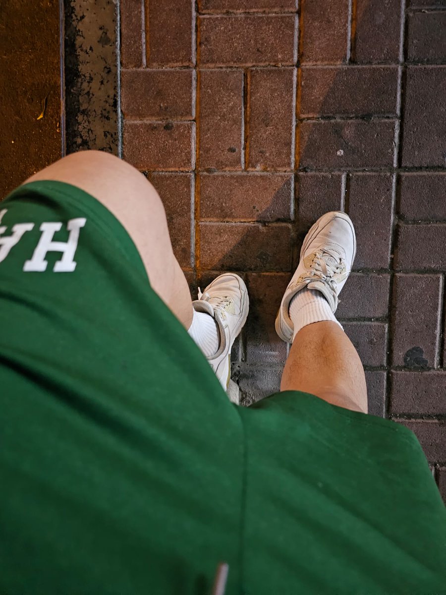 yanyanner's tweet image. #WORKOUTMODE🏋️💪
#DailySports 
#WORKHARD