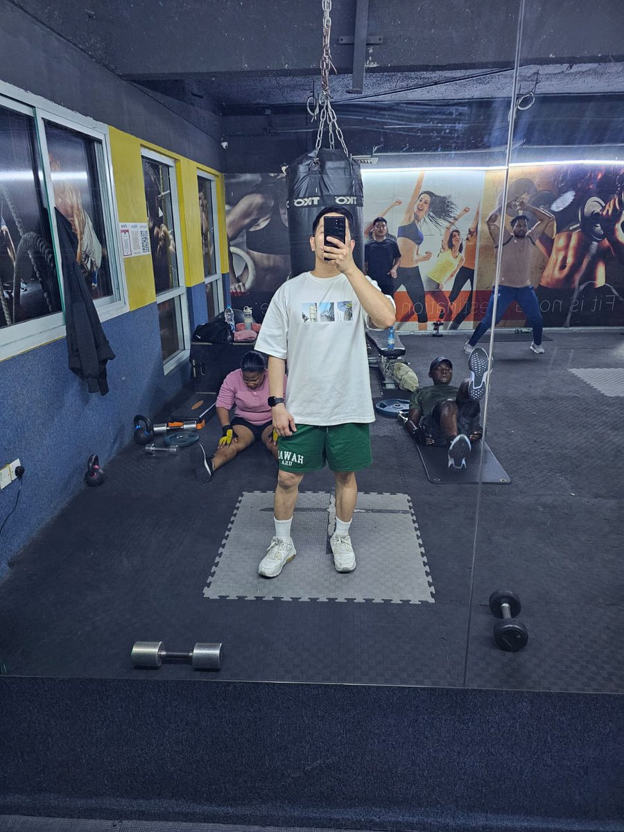 yanyanner's tweet image. #WORKOUTMODE🏋️💪
#DailySports 
#WORKHARD