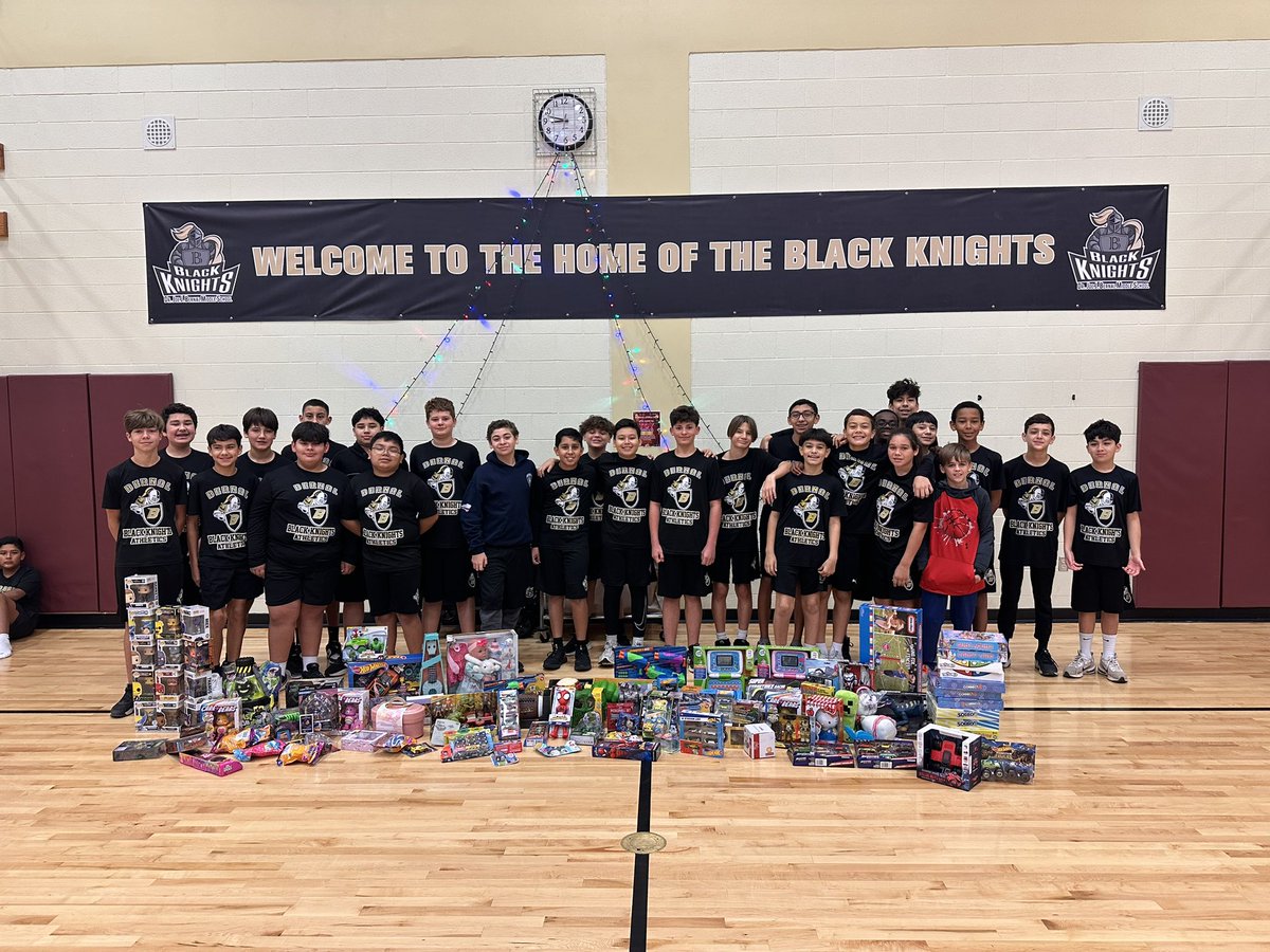 BernalKnights's tweet photo. Very successful toy drive this year for the Black Knights!!! Thank you to these athletes and parents for donating and making this holiday a bit brighter for those in need! #TeamBernal #TeamNorthside https://t.co/O9G9NPU1Qe