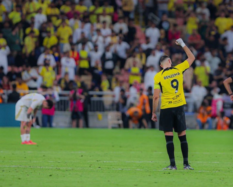 loay_sultan's tweet photo. #اوتاڤيو خرج وأخرج زملاؤه من جو المباراة .. وهذه كانت النتيجة..💛🖤💪🏼

#الاتحاد 
#الاتحاد_النصر https://t.co/HpP9prr7Rl