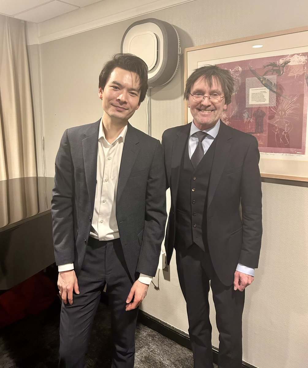 Paul Herriott (@paullyricfm) on Twitter photo I’m presenting tonight’s #RTElyricLive concert from the <a href="/NCH_Music/">National Concert Hall</a> with the <a href="/NSOrchestraIRL/">National Symphony Orchestra Ireland</a> and extraordinary guest soloist Stefan Jackiw (pictured below) under the baton of Hans Graf Listen back to his magnificent Mozart Violin Concerto No. 5 rte.ie/radio/lyricfm/… I’m presenting tonight’s #RTElyricLive concert from the <a href="/NCH_Music/">National Concert Hall</a> with the <a href="/NSOrchestraIRL/">National Symphony Orchestra Ireland</a> and extraordinary guest soloist Stefan Jackiw (pictured below) under the baton of Hans Graf Listen back to his magnificent Mozart Violin Concerto No. 5 rte.ie/radio/lyricfm/…