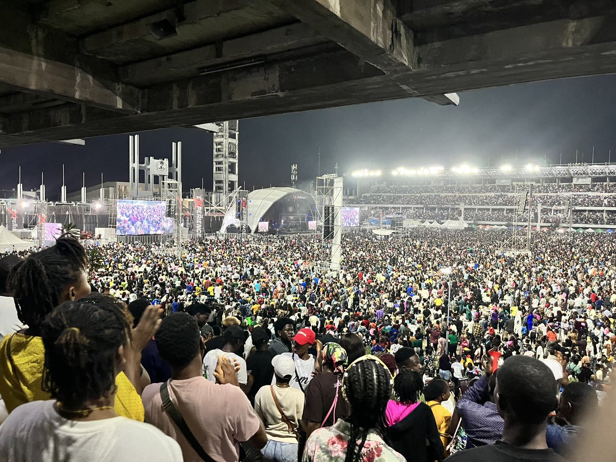 DAMIADENUGA's tweet photo. Omo see crowd 🔥 #TheExperience19 https://t.co/hLSTdDbll6