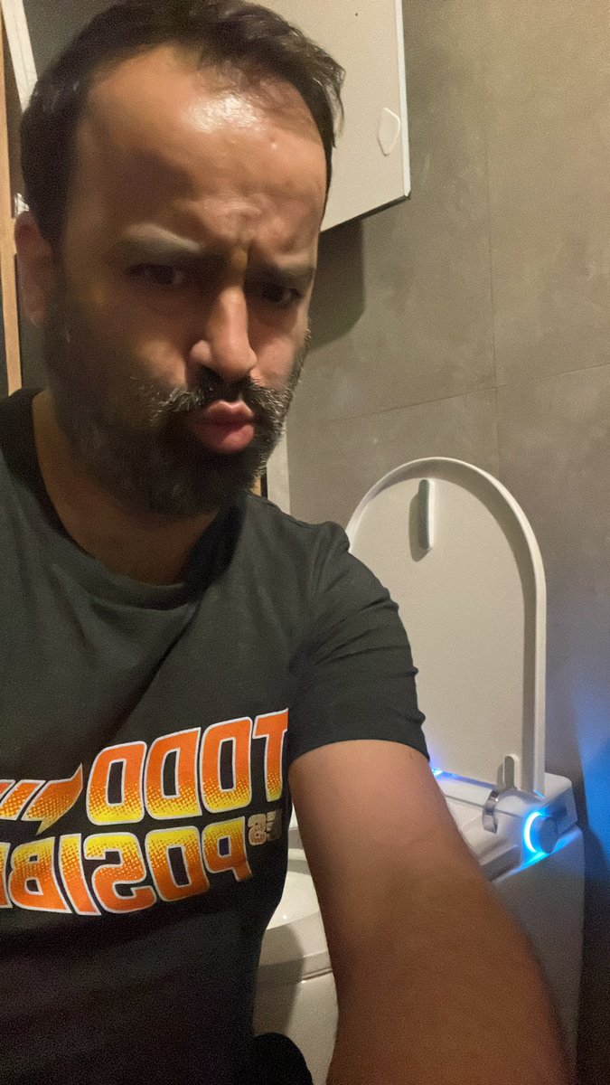 pedropaparicio's tweet photo. @pablonete @tarugoconf @LauraPausini @candelamd Yo me apunto.
Instalando mi WC japonés vestido de gala. Hahahaha
@tarugoconf #trg24 https://t.co/g0EpFNZc53