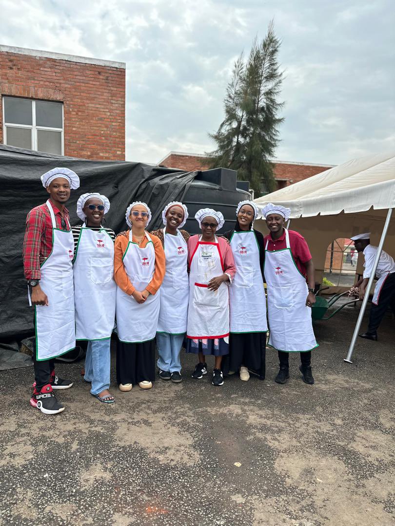 Kigali Global Shapers (@kigalishapers) on Twitter photo Today, Kigali Global Shapers teamed up with <a href="/SolidAfrica/">Solid'Africa</a> to distribute meals at CHUK Hospital. Weโre grateful for the opportunity to give back and hope to continue this effort in the future. #KigaliGlobalShapers #SolidAfrica Today, Kigali Global Shapers teamed up with <a href="/SolidAfrica/">Solid'Africa</a> to distribute meals at CHUK Hospital. Weโre grateful for the opportunity to give back and hope to continue this effort in the future. #KigaliGlobalShapers #SolidAfrica