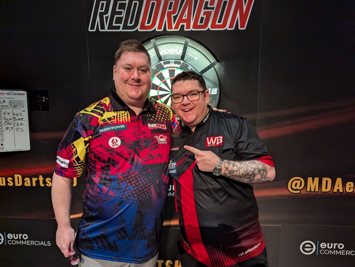 Ricky Evans is the first quarter final winner in Scarborough, defeating Richie Parkin 3-1.