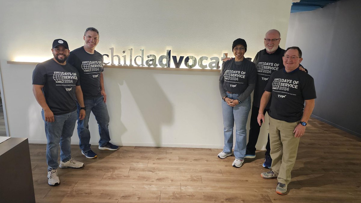 TPxComm's tweet image. This week, the Houston, TX team, led by Jason Slann, gave back in a big way as we continue our #DaysOfService!  The group sorted toys, organized, and worked together to spread holiday cheer. Thank you to everyone who made this day so impactful!
#WeAreTPx