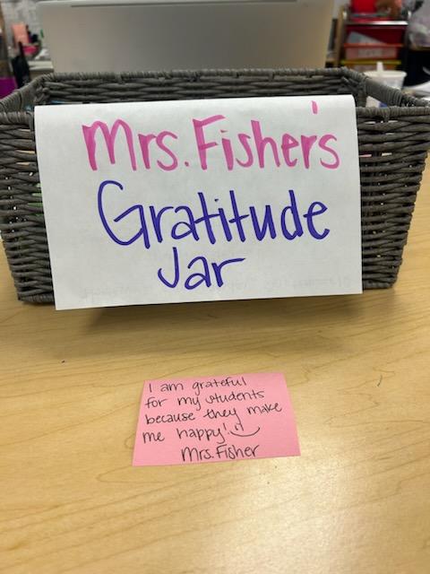SouthPointeSCA's tweet photo. Kicking off every day with positivity — Mrs. Fisher and her students start their mornings with expressions of gratitude! 🌞🍎 #EverydayPositivity #Gratitude https://t.co/3VydeZmHnN