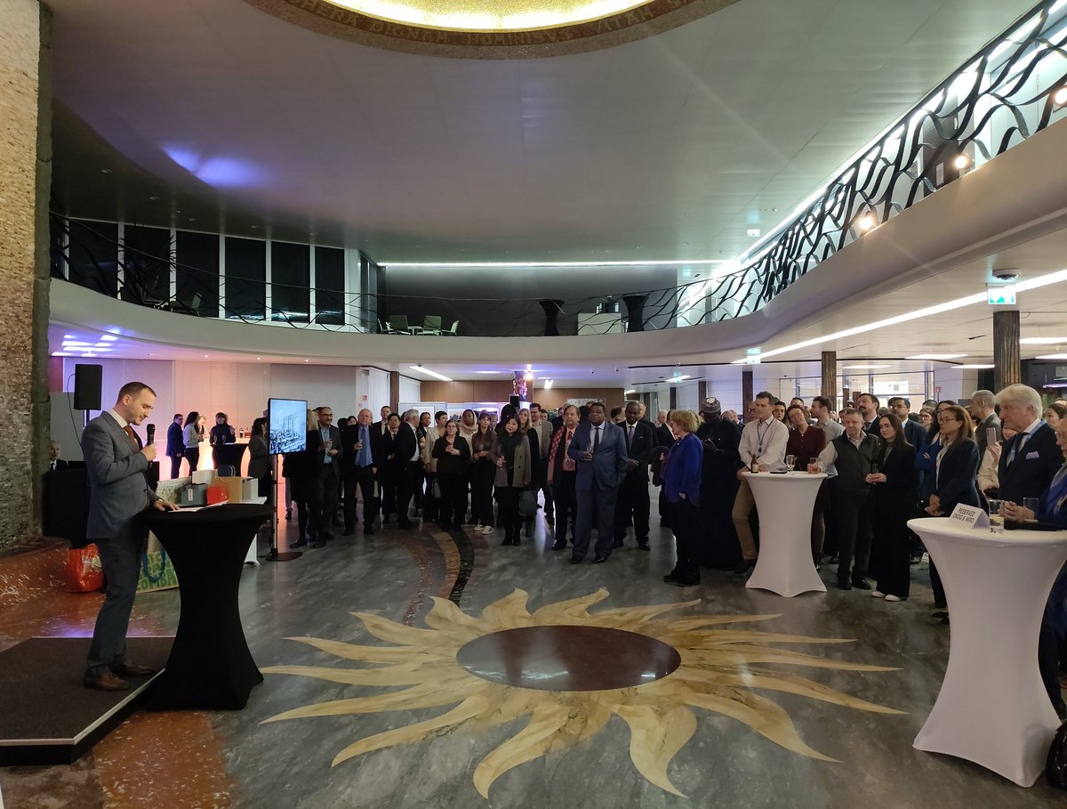 Amb_JiaGuide's tweet photo. Congratulations to @ACANU_Geneva on the association’s 75th Anniversary. Such a memorable moment for all those who are dedicated to reporting the International Geneva! https://t.co/2NGCpkpxwY
