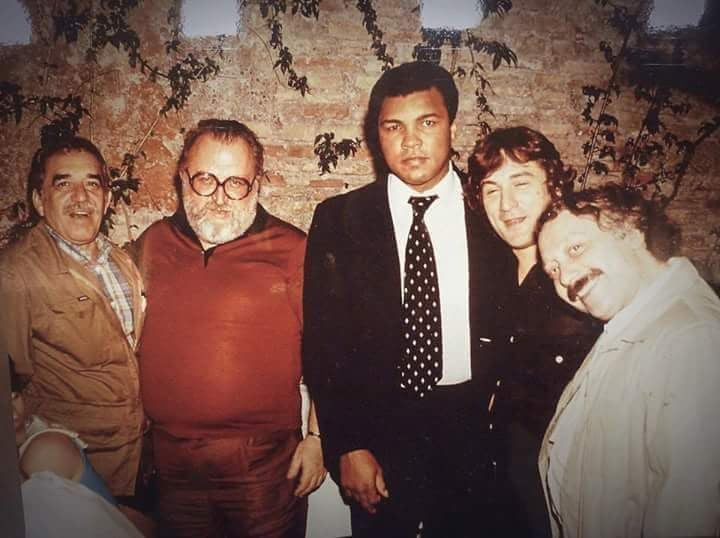 TheCinesthetic's tweet photo. Gabriel Garcia Marquez, Sergio Leone, Muhammad Ali, Robert De Niro and Gianni Minà (1982, Rome) https://t.co/pvocc0tRuA