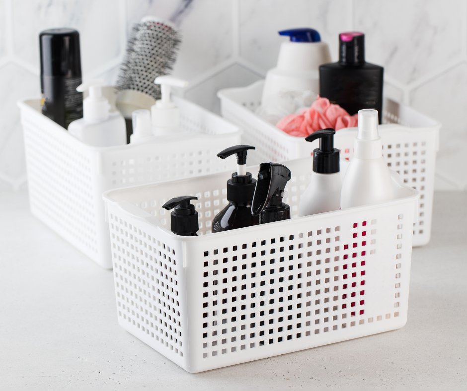 BlakeEstates's tweet photo. Maximize your bathroom space at Blake Estates with clever organization. We recommend using containers for visibility or decorative baskets for a touch of your own style. 🌟

Show us your organizing hacks! https://t.co/HW9MV0npwR