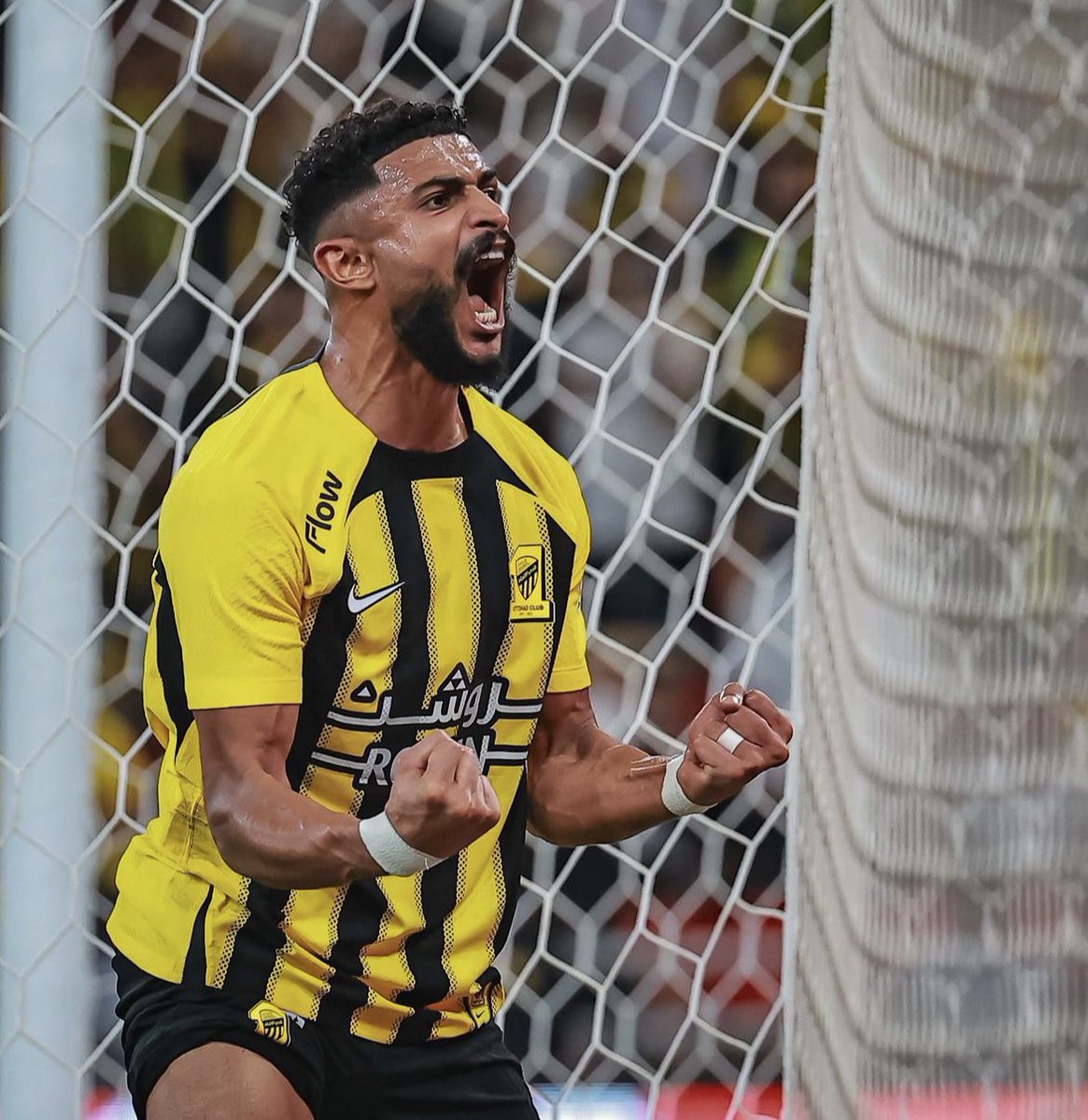 Hattan_Alnajjar's tweet photo. من اراد تعريفا مختصرا للروح الاتحادية.
💛🖤💛 https://t.co/QhFhzHjqTz