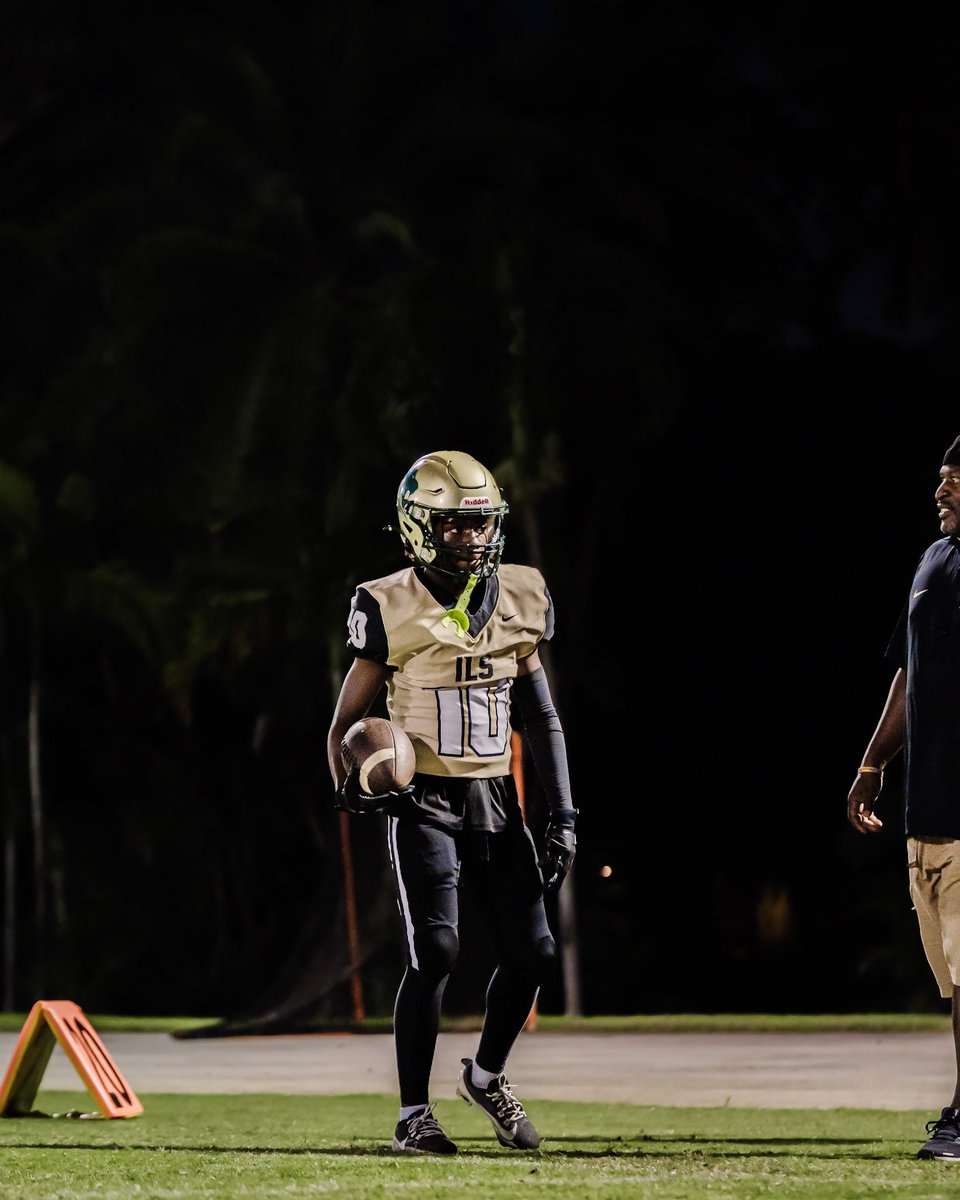 hudl.com/v/2RAFx0

Sophomore season highlights <a href="/h2valle/">Coach Helder Valle</a> <a href="/MickensDandre/">Coach Mickens</a> <a href="/RoyalLions_FB/">Immaculata LaSalle Football</a> <a href="/PrepRedzone/">Prep Redzone 🏈</a> <a href="/larryblustein/">Blustein Recruiting</a>