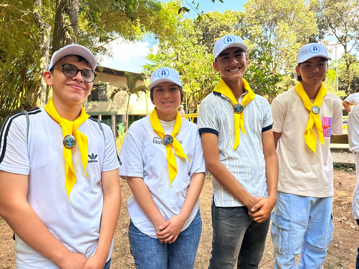 CARCDMB's tweet photo. La comunidad se movilizó. 👏🏼🌳
Contamos con la participación de los niñ@s patinadores del sector y entidades aliadas como @Alcaldiafblanca, #ECAM, #EMAF, @Empassa_Oficial y @LITORAEE.
#EducamosParaConservar. Así Sumamos esfuerzos para reverdecer nuestra casa común. 🌳🏡 https://t.co/97vN83sO6c