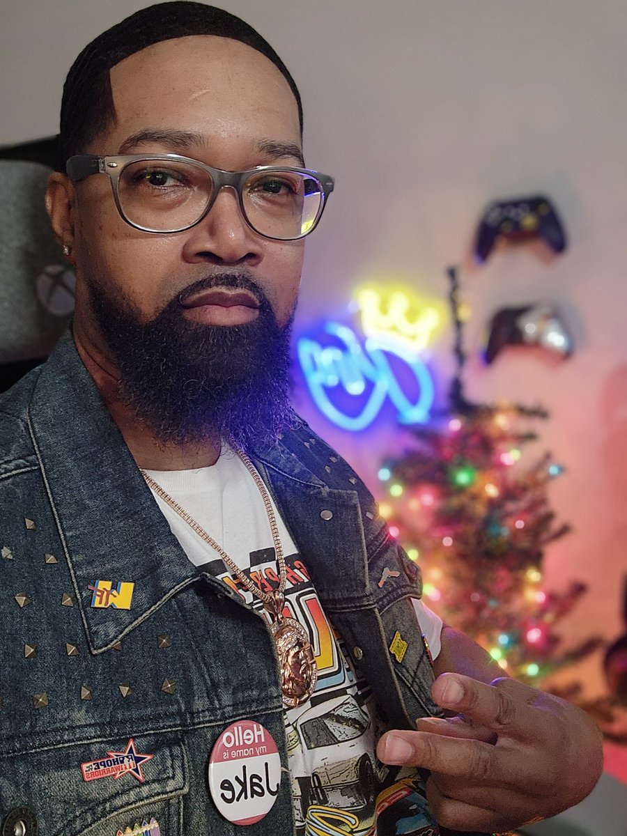 RuffOnez's tweet photo. We Live Baby! 🔴
https://t.co/pFiYvwcGkG https://t.co/BfxSjh8ZT6