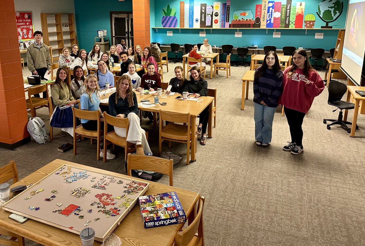 Siegel High Beta (@siegelbeta) on Twitter photo Shoutout to Siegel Betas for making the season bright🌟—from tech help in the morning to a festive holiday party after school—creating cards for shut-ins, solving puzzles, watching a holiday classic, and indulging in pizza + a hot chocolate bar! <a href="/SiegelHighStars/">Siegel High School</a> <a href="/creasyl_shsprin/">Larry Creasy</a> Shoutout to Siegel Betas for making the season bright🌟—from tech help in the morning to a festive holiday party after school—creating cards for shut-ins, solving puzzles, watching a holiday classic, and indulging in pizza + a hot chocolate bar! <a href="/SiegelHighStars/">Siegel High School</a> <a href="/creasyl_shsprin/">Larry Creasy</a>