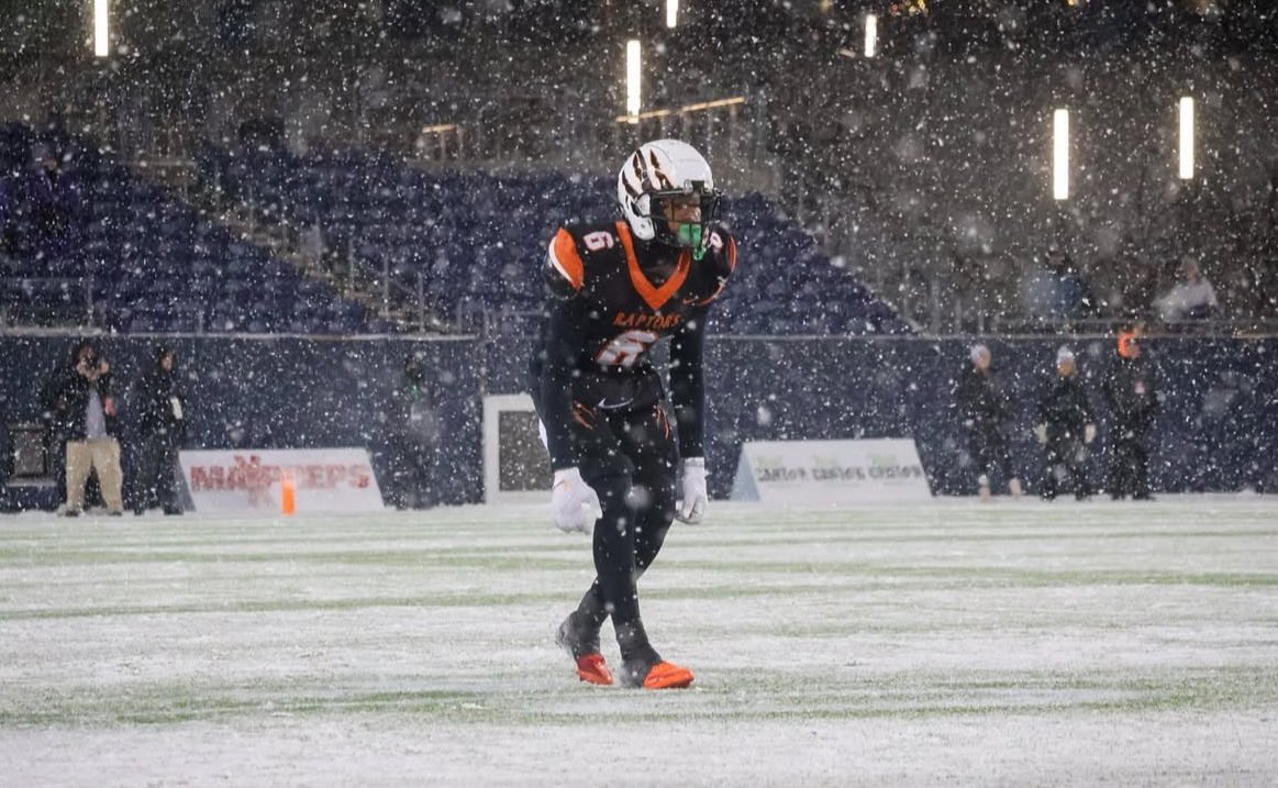 acemoney_6's tweet image. We’ll be back!🥷🏝️

Thanks to all the Seniors, Coaches and the Anderson Community for a Great Szn 💯🙏🏾

@CoachEvanDreyer 
@CoachTyBlair
@AHS_TDClub 

#RaptorNation #WorkWins