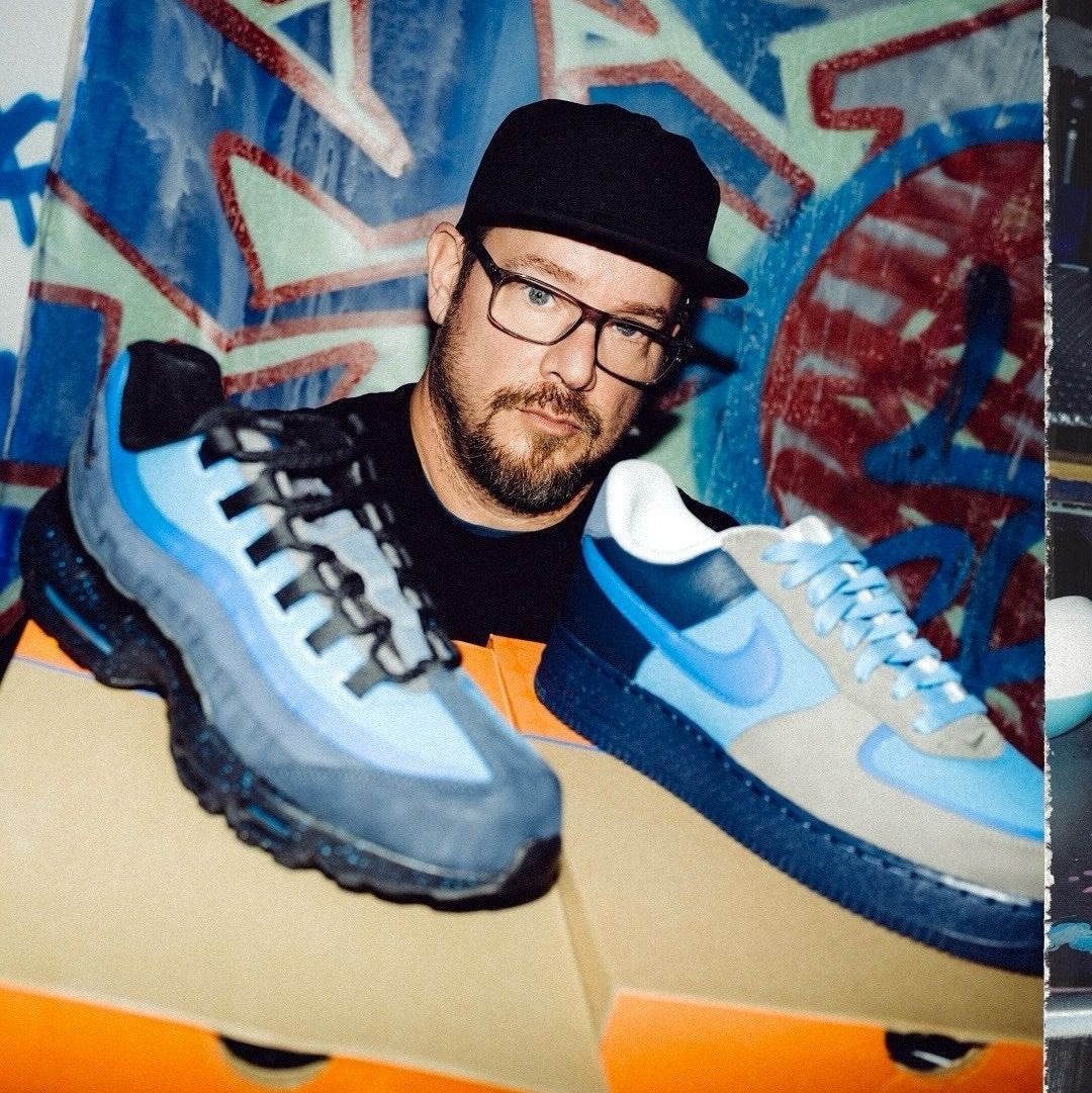 KicksFinder's tweet photo. Hearing from a source that there will be a shock drop TOMORROW for the Stash x Nike "Blue Pack" (Not SNKRS)

You heard it here first. Make sure notifications are on.

Like and RT https://t.co/XgPzVf07PF