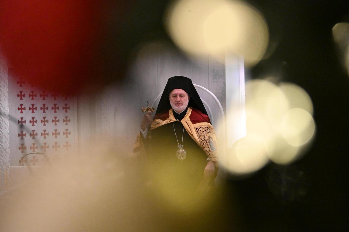 Elpidophoros's tweet photo. What can we learn from Saint Nicholas? All of us are called to live in service to one another, and that service may be eminently simple: a kind word, a gesture, or a smile. A gift that is truly given, with no strings attached. https://t.co/xdS970Kw5o https://t.co/W8b3AXpG02
