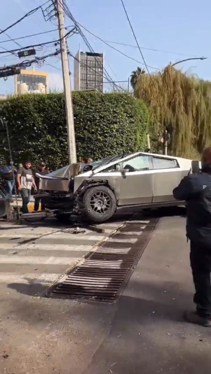 ChaosAgent_42's tweet image. What do you call this?