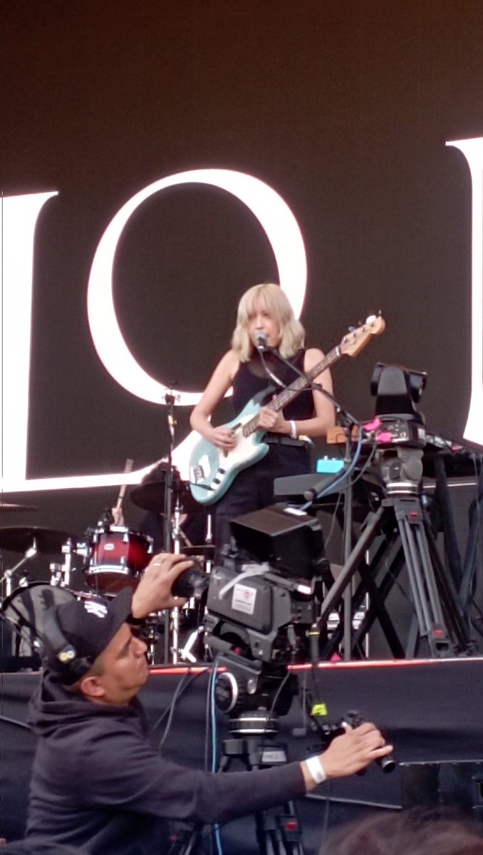 memowakeman's tweet image. #ConcertReport #MusicReview
@lomoon at @CoronaCapital 

Their first time in Mexican land, it was short and beautiful, pure bliss. 

Hope they come back soon with a full-lenght show.🤞🤞

You can read my review here: bit.ly/LoMoonCorona 
#TheRocktologist #CoronaCapital2024