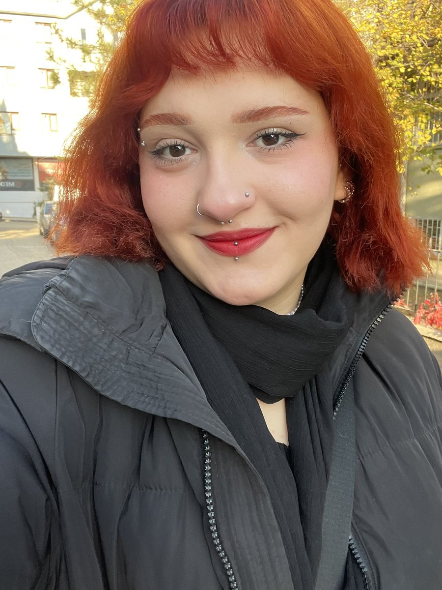 vanteul's tweet image. sabit ⋆𐙚₊˚⊹♡ • mutual arayışı ˶ᵔ ᵕ ᵔ˶
ben zeynep serra, 22 yaşındayım, @enfysshop’un sahibiyim, örgü örmeyi, takı ve journal yapmayı seviyorum 🌟 jde öğrencisiyim 🎌
cc’likte biraz yavaşım ama ult’ım sakura ve soojin 🫶🏻 
mutual olmak için  ⟳ / ♥︎