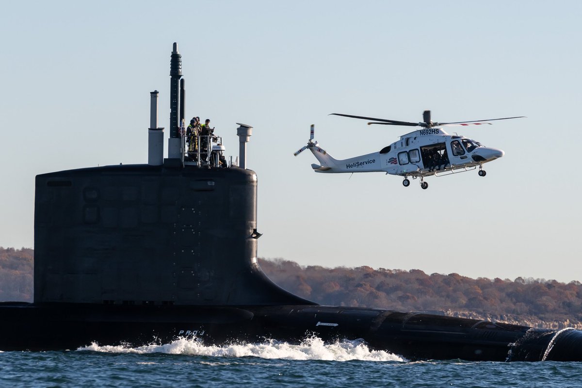 GDElectricBoat's tweet photo. Behind @GDElectricBoat’s sea trial content is our talented photography and videography teams capturing the impressive shots from above. Enjoy these cool behind-the-scene photos of them in action during #SSN797 Iowa Bravo sea trials.
 
#EBBuilt #ElectricBoat #PCUIowa #VirginiaClass #Submarine #Helicopter #Aerial #SubmarineCapitaloftheWorld