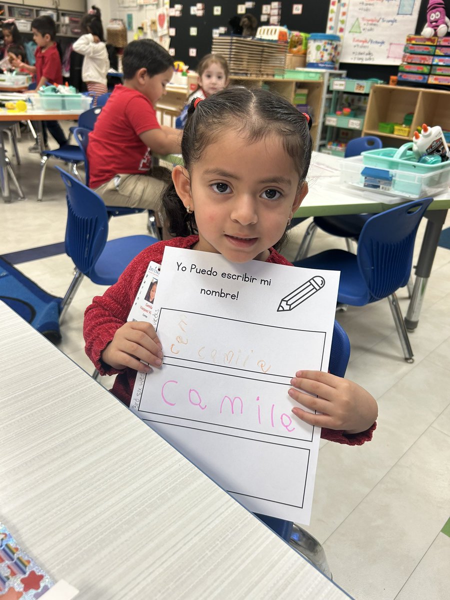 MsCortes__'s tweet photo. We are starting to celebrate reaching our student goals! 🎉 @ES_Farine @MelissaColvin18 https://t.co/fhUijdL78s