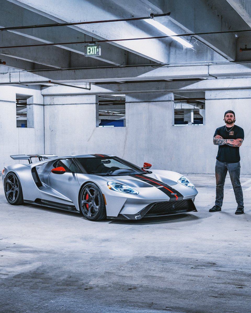 KFLETCH___'s tweet photo. Only 50 in the world. New work for AnrkyWheels. The Ford GT Carbon Series. Nothing short of $1,000,000 https://t.co/mjhpMKUTSI