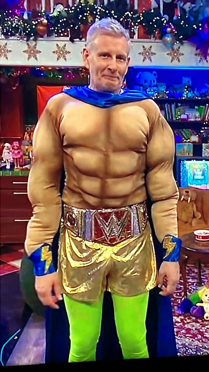 Looks like Patrick got a hold of our new protein range💪🏼 #Bulking #TheLateLateToyShow