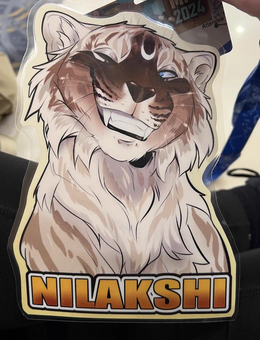 So in love with my badge from  that I picked up at MFF earlier can't stop looking at it ngl 