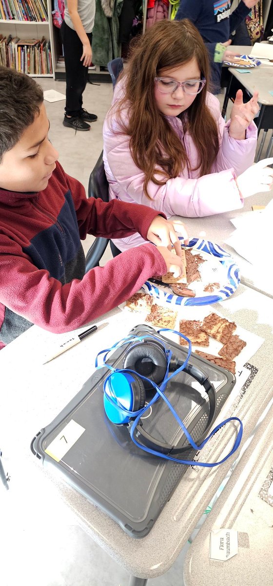 sreason329's tweet photo. Learning about plate tectonics, the earthquake in California, and how forces change Earth! Building models with sweets makes it extra fun! 🌋 @EWA_MCS https://t.co/74bkZVyDeE