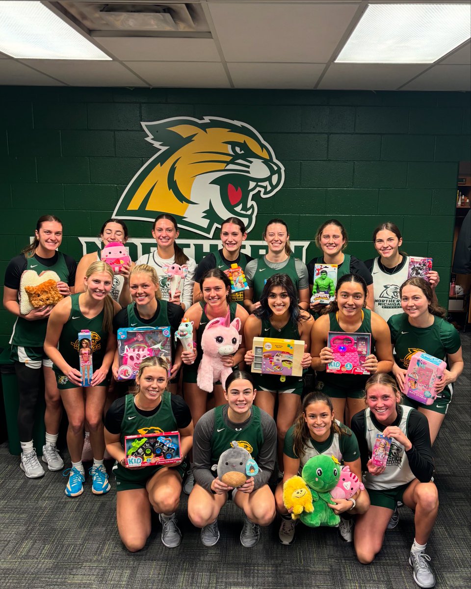 🔔Toy Drive Reminder!!! 

🎁 Please bring any gift to donate to Toys for Tots at our home game Tomorrow at 12 PM. Come support a wonderful cause and your Wildcats! 

#NMUWBB #GoCats